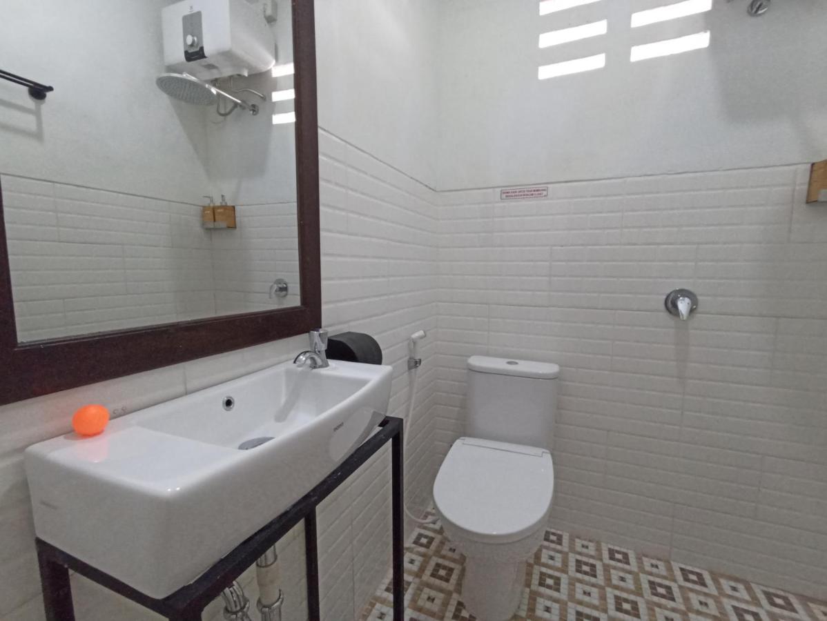 Mruyung Guest House Kota Lama Banyumas Mitra Reddoorz Exteriér fotografie