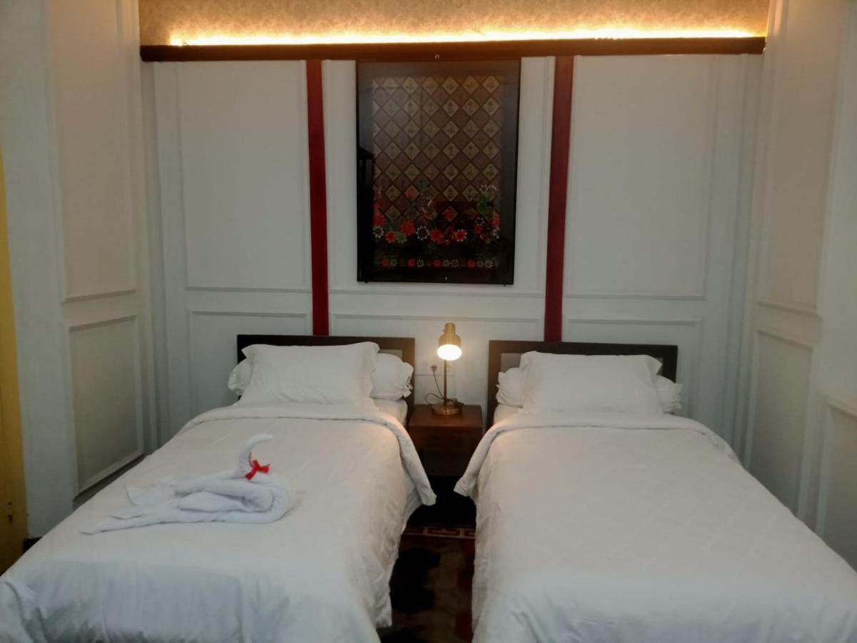 Mruyung Guest House Kota Lama Banyumas Mitra Reddoorz Exteriér fotografie